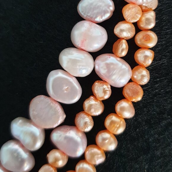 Vintage Sterling Silver 3-Strand Pink & Orange Pearl Necklace with Flower Clasp - Picture 10 of 14